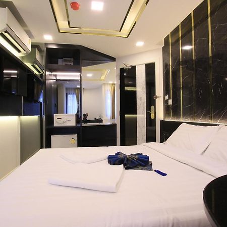 Pratunam Atrium Hotel Bangkok Luaran gambar