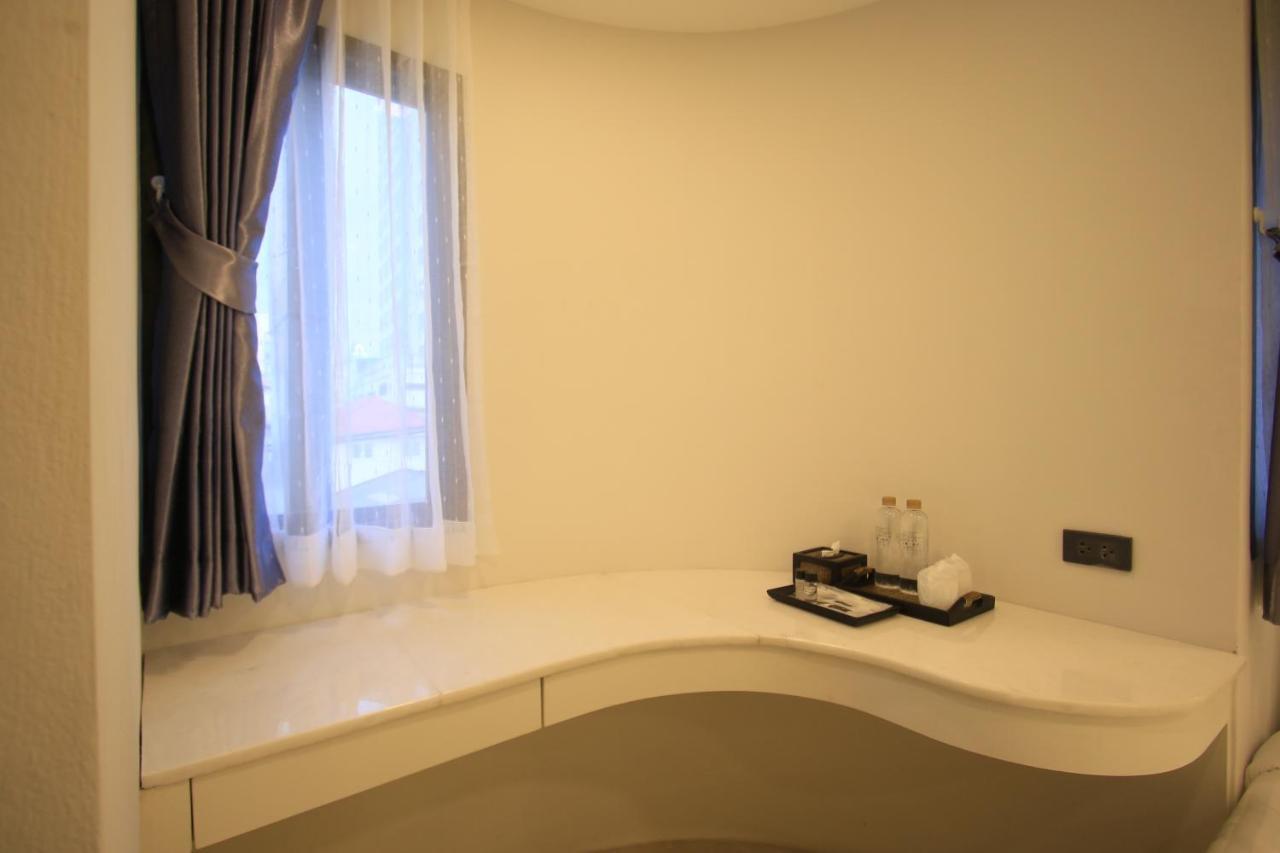 Pratunam Atrium Hotel Bangkok Luaran gambar