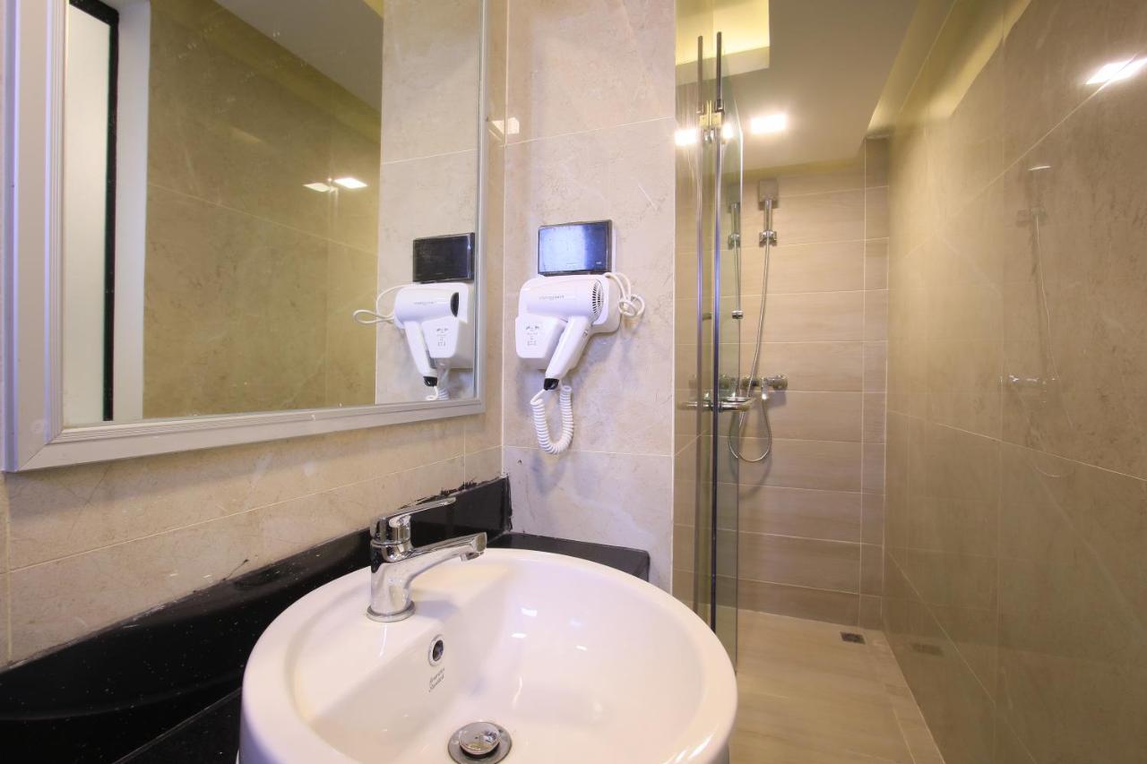 Pratunam Atrium Hotel Bangkok Luaran gambar