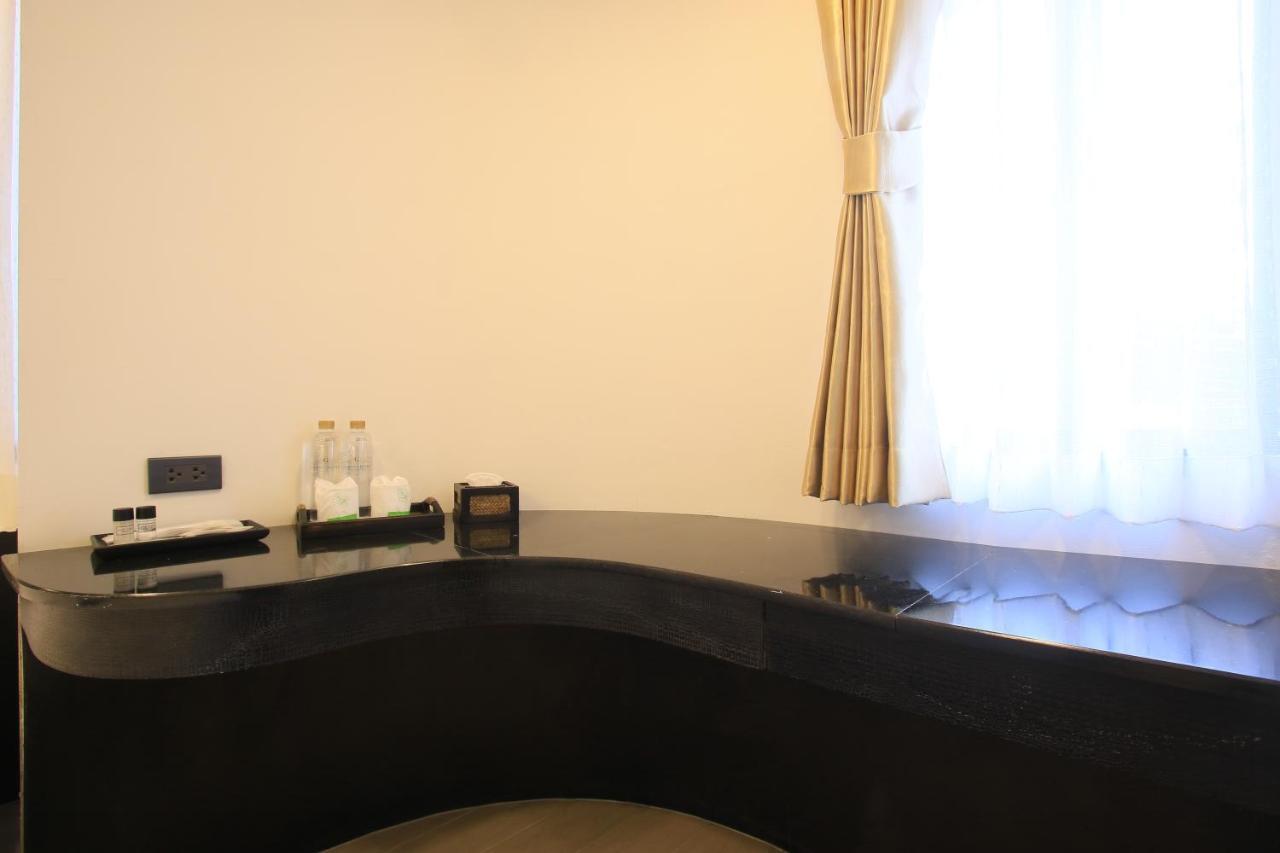Pratunam Atrium Hotel Bangkok Luaran gambar